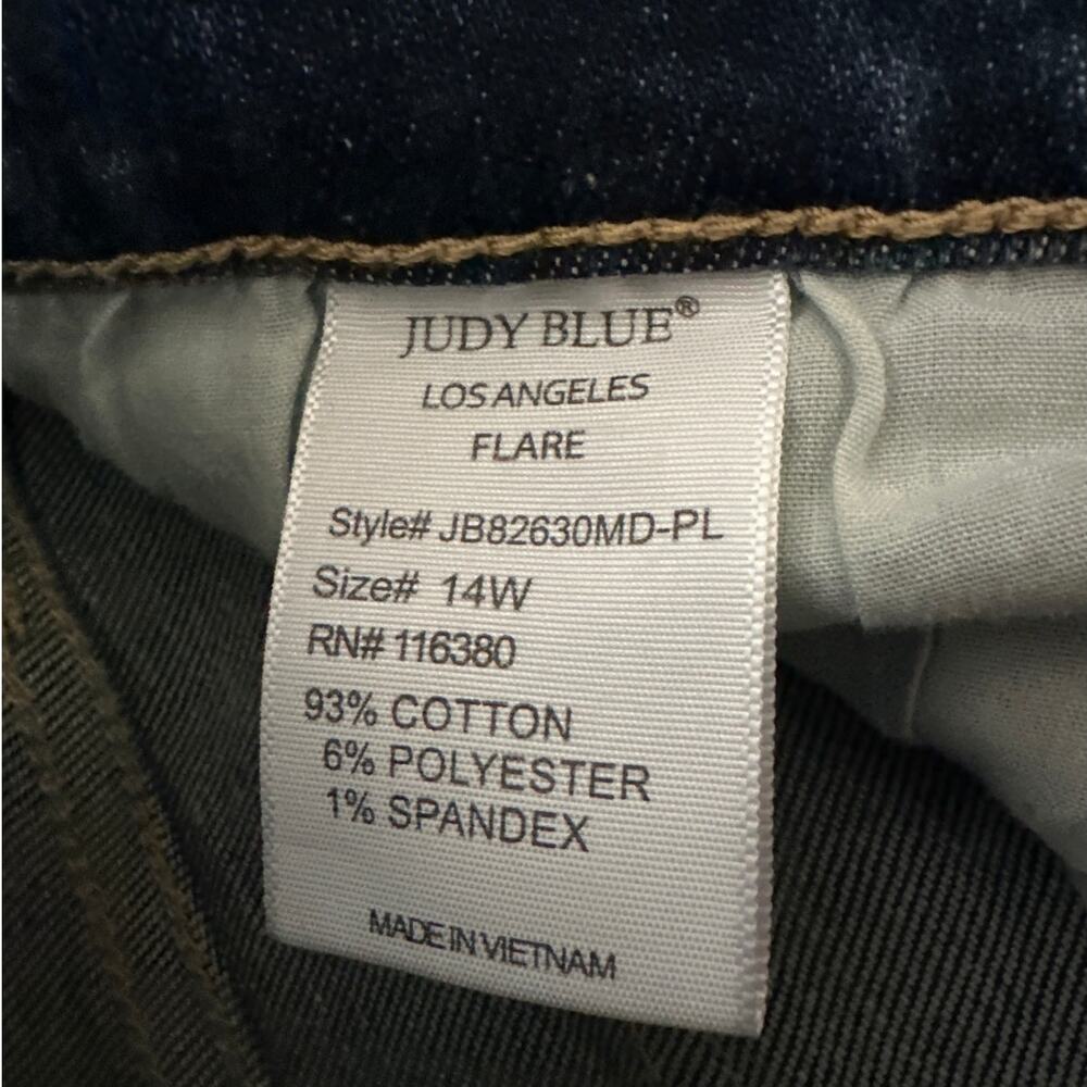 Judy Blue Sz 14W High Waist Flare Jeans Tall Double Button Tinted Blue Denim - Picture 12 of 15